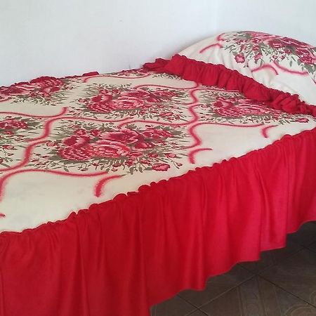 Cabinas Smith 2 Cahuita Εξωτερικό φωτογραφία