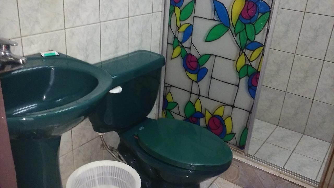 Cabinas Smith 2 Cahuita Εξωτερικό φωτογραφία
